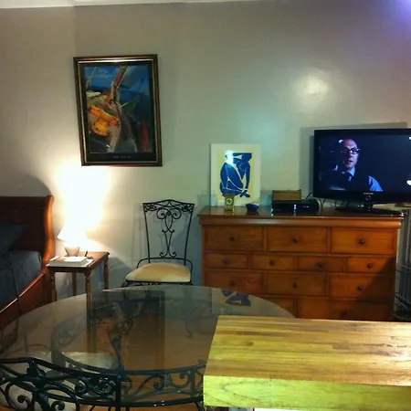 아파트 Alibert1er *