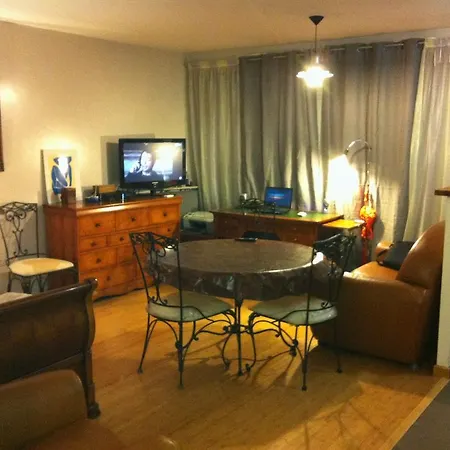 Alibert1er 아파트 *