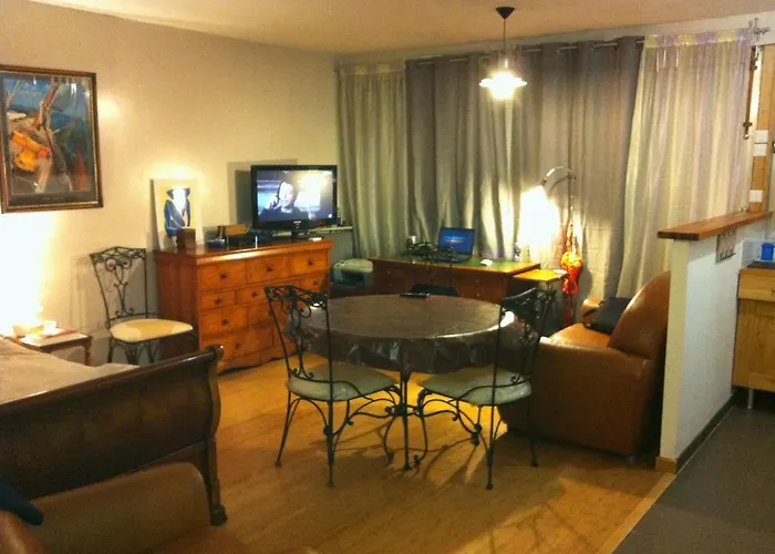 Alibert1er Apartman *